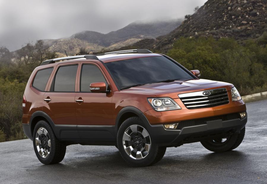  Kia Borrego 2009 года  (фото 12 из 345)